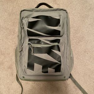 LIKE NEW!!!!! Nike Utility Speed
Graphic Training Backpack